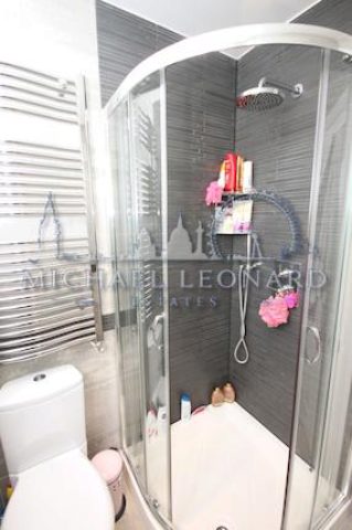  Image of 5 bedroom Property for sale in Stuart Avenue London NW9 at Stuart Avenue, West Hendon NW9