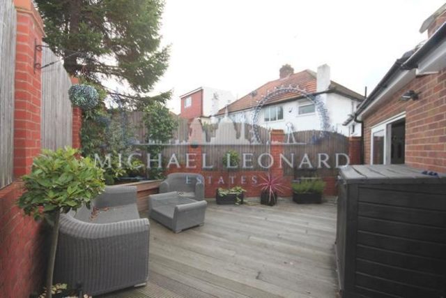  Image of 5 bedroom Property for sale in Stuart Avenue London NW9 at Stuart Avenue, West Hendon NW9