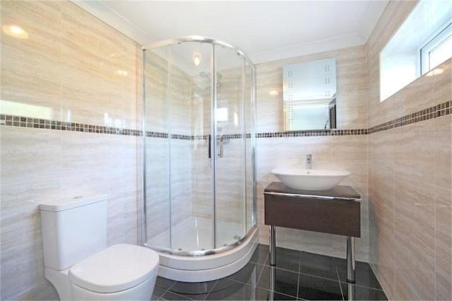  Image of 6 bedroom Detached house to rent in Coppermill Road Wraysbury Staines TW19 at Coppermill Road, Wraysbury, Berkshire TW19