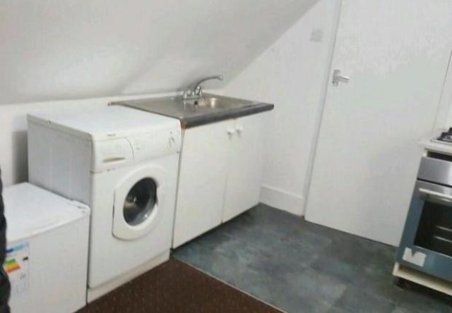  Image of Bungalow to rent in East Road Chadwell Heath Romford RM6 at East Road Chadwell Heath, Chadwell Heath, Romford RM6