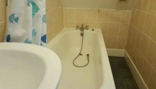  Image of Bungalow to rent in East Road Chadwell Heath Romford RM6 at East Road Chadwell Heath, Chadwell Heath, Romford RM6