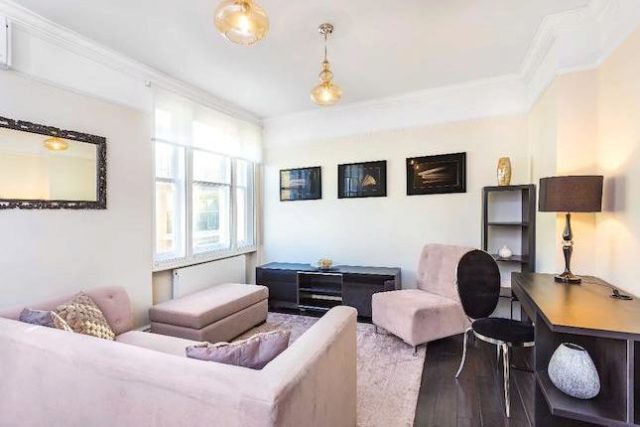  Image of 1 bedroom Flat to rent in Westminster Palace Gardens Artillery Row London SW1P at Westminster Palace Gardens, Artillery Row, London SW1P