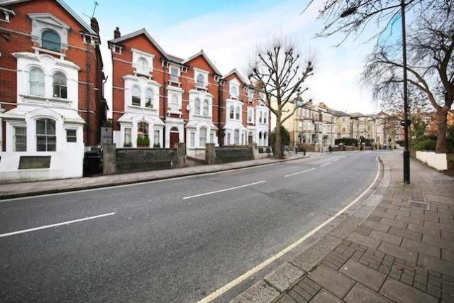  Image of 1 bedroom Flat to rent in West End Lane London NW6 at West End Lane, West Hampstead NW6