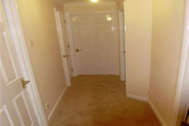  Image of 1 bedroom Flat to rent in Morse Close Harefield Uxbridge UB9 at Morse Close, Harefield, Middlesex UB9