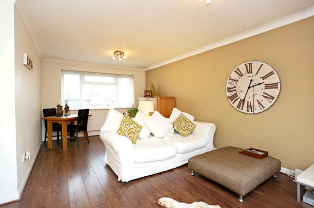  Image of 2 bedroom Bungalow for sale in Bramber Avenue Peacehaven BN10 at Bramber Avenue, Peacehaven BN10