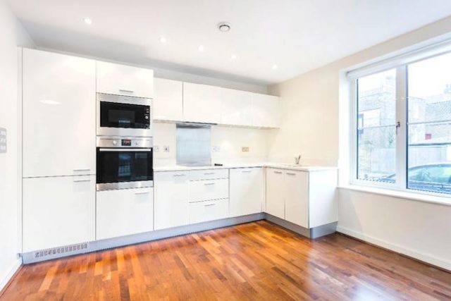  Image of 2 bedroom Flat to rent in Rylston Road London SW6 at Rylston Road, Fulham SW6