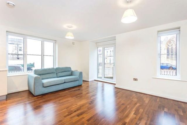  Image of 2 bedroom Flat to rent in Rylston Road London SW6 at Rylston Road, Fulham SW6