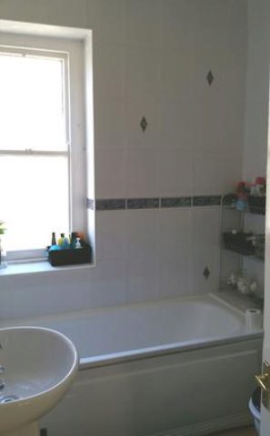  Image of 2 bedroom Flat for sale in Kings Road Clevedon BS21 at Kings Road, Clevedon BS21
