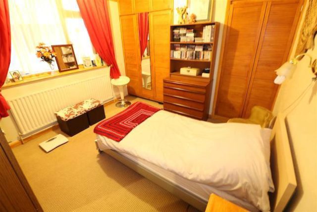  Image of 2 bedroom Semi-Detached Bungalow for sale in St. Margarets Avenue Rushden NN10 at St. Margarets Avenue, Rushden NN10