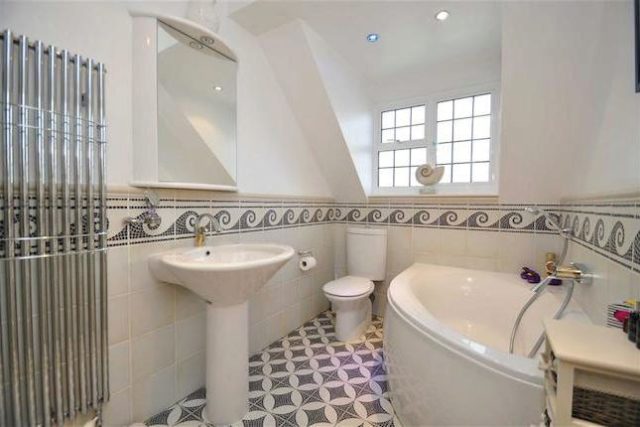  Image of 4 bedroom Detached house for sale in Mada Road Orpington BR6 at Mada Road, Locksbottom, Orpington BR6