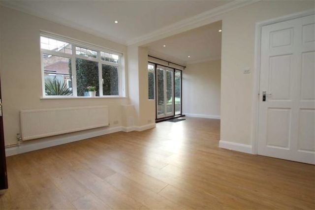  Image of 4 bedroom Property to rent in Westbury Road Bromley BR1 at Westbury Road, Bromley, Kent BR1