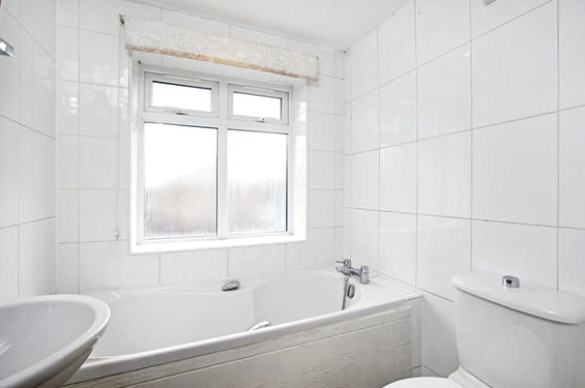 Image of 5 bedroom End of Terrace for sale in Ribchester Avenue Perivale Greenford UB6 at Ribchester Avenue, Greenford UB6