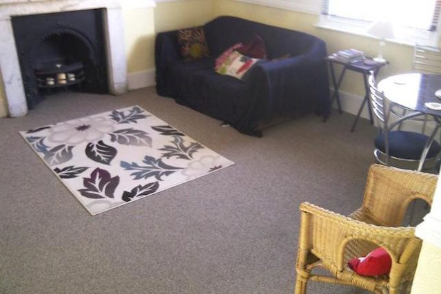  Image of 1 bedroom Flat to rent in Coley Hill Reading RG1 at Fff Coley Hill, Reading RG1