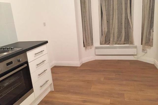  Image of 1 bedroom Flat to rent in Anstey Road Reading RG1 at One Bedroom Executive Apartment, Reading RG1