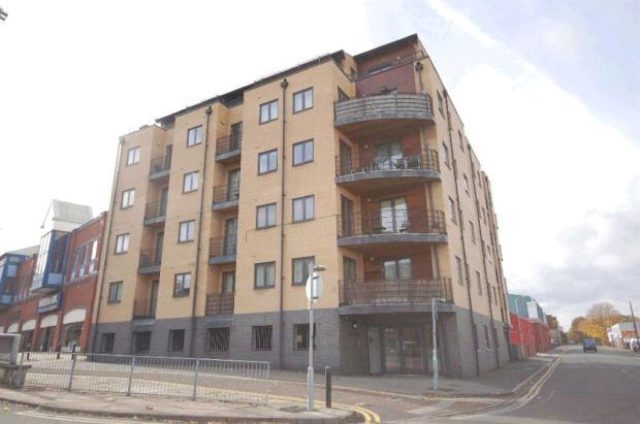  Image of 2 bedroom Flat to rent in Thorn Walk Reading RG1 at Immaculate Two Double Bedroom Apartment, Reading RG1