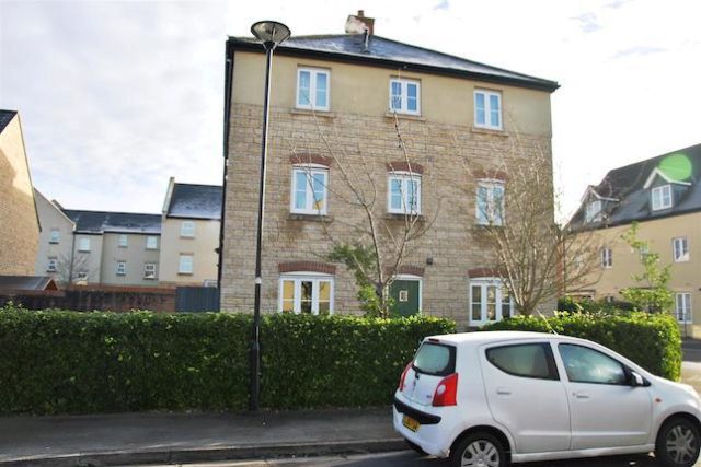  Image of 4 bedroom End of Terrace for sale in Cassini Drive Swindon SN25 at Cassini Drive, Redhouse, Swindon SN25