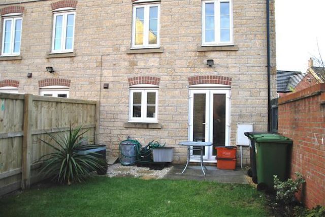  Image of 4 bedroom End of Terrace for sale in Cassini Drive Swindon SN25 at Cassini Drive, Redhouse, Swindon SN25