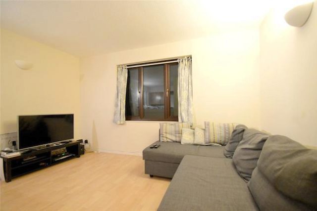  Image of 1 bedroom Flat to rent in Adams Way Croydon CR0 at Adams Way, Croydon CR0