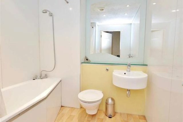  Image of 2 bedroom Flat to rent in Westminster Bridge Road London SE1 at The Perspective Building, Waterloo, London SE1