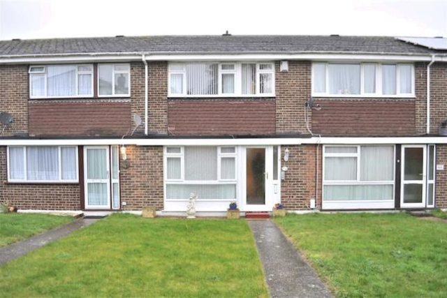  Image of 3 bedroom Terraced house for sale in Wellbrook Road Farnborough Orpington BR6 at Wellbrook Road, Farnborough, Orpington BR6