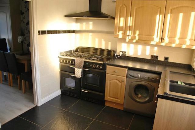  Image of 3 bedroom Terraced house for sale in Oakford Walk Swindon SN3 at Oakford Walk, Park, Swindon SN3