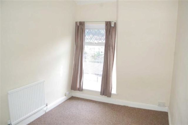 Image of 3 bedroom Terraced house to rent in The Parade Pontypridd CF37 at The Parade, Pontypridd CF37