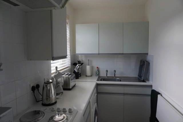  Image of 1 bedroom Flat to rent in Ashenden Walk Tunbridge Wells TN2 at Ashenden Walk, Tunbridge Wells TN2