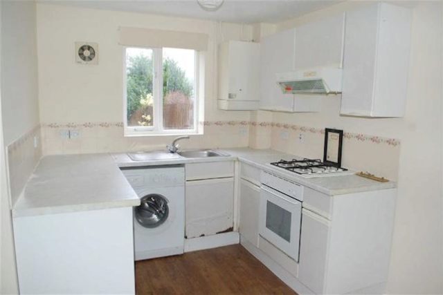 Image of 1 bedroom Property to rent in Cefn Close Glyncoch Pontypridd CF37 at Cefn Close, Glyncoch, Pontypridd CF37
