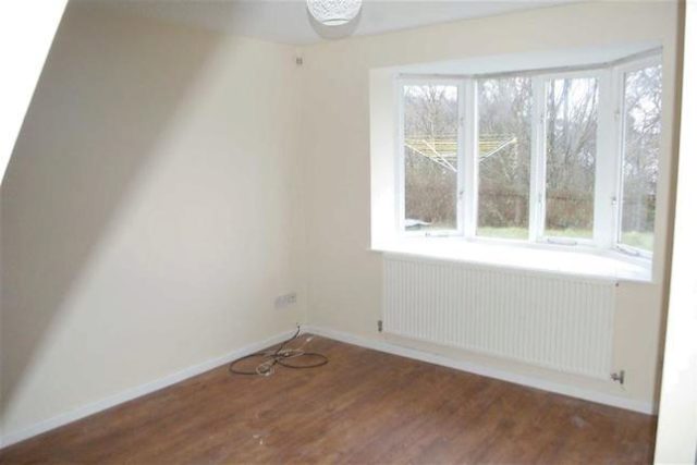  Image of 1 bedroom Property to rent in Cefn Close Glyncoch Pontypridd CF37 at Cefn Close, Glyncoch, Pontypridd CF37