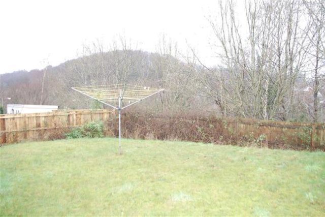  Image of 1 bedroom Property to rent in Cefn Close Glyncoch Pontypridd CF37 at Cefn Close, Glyncoch, Pontypridd CF37