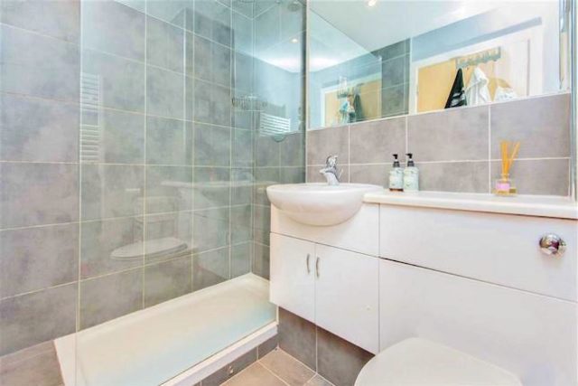  Image of 2 bedroom Flat for sale in Long Lane London SE1 at Fossill Court, 217 Long Lane, London Bridge, London SE1