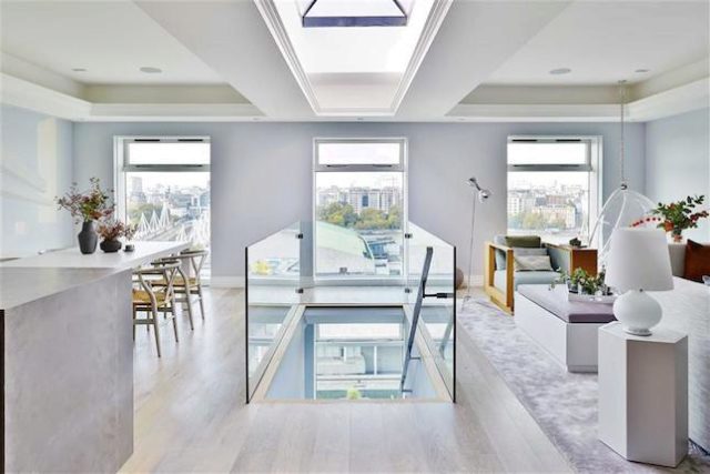  Image of 2 bedroom Flat for sale in Belvedere Road London SE1 at The Whitehouse Apartments, South Bank, London SE1