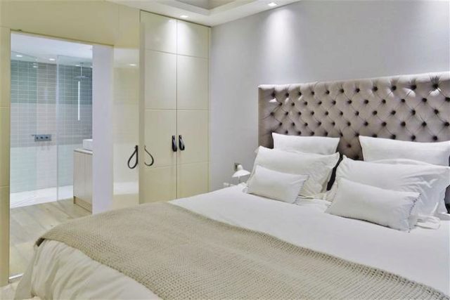  Image of 2 bedroom Flat for sale in Belvedere Road London SE1 at The Whitehouse Apartments, South Bank, London SE1