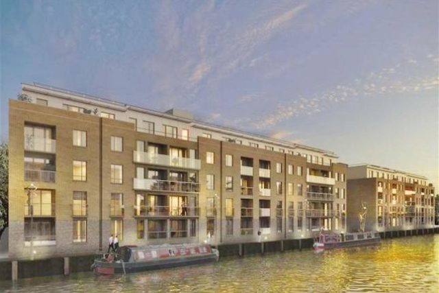  Image of 2 bedroom Flat for sale in Commercial Road London E14 at Bywater Square, Canary Gateway, Docklands, London E14
