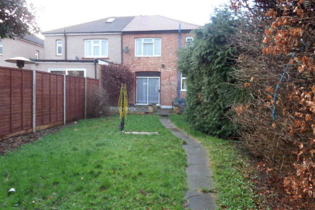  Image of 3 bedroom Semi-Detached house to rent in Avondale Road Ashford TW15 at Avondale Road, Ashford TW15