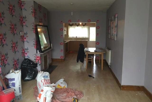  Image of 3 bedroom Semi-Detached house to rent in Blakeley Hall Road Oldbury B69 at Blakeley Hall Road, Oldbury B69