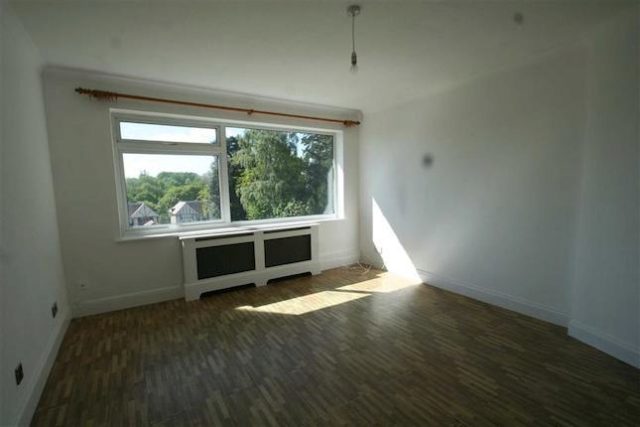  Image of 1 bedroom Flat to rent in Willow Grove Chislehurst BR7 at Willow Grove, Chislehurst, Kent BR7
