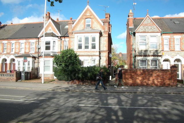  Image of 1 bedroom Semi-Detached house to rent in Oxford Road Reading RG30 at Oxford Road, Reading RG30