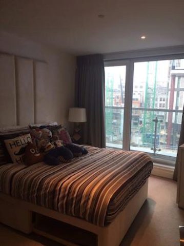  Image of 2 bedroom Flat to rent in City Road London EC1Y at Bezier Apartments, City Road, London EC1Y