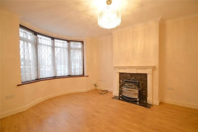  Image of 3 bedroom End of Terrace to rent in Morland Road Addiscombe Croydon CR0 at Morland Road, Addiscombe, Croydon CR0