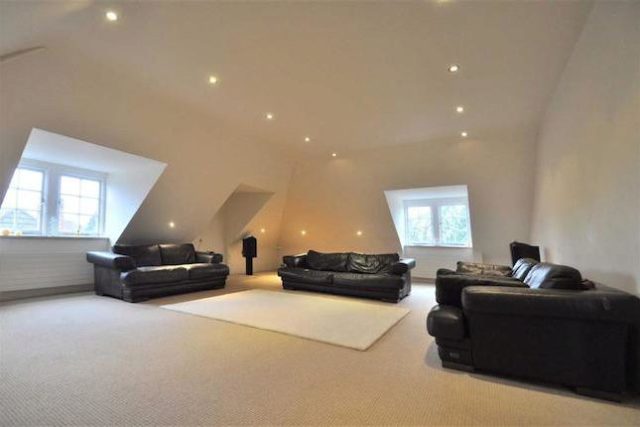  Image of 3 bedroom Flat for sale in Mavelstone Road Bromley BR1 at Mavelstone Road, Bromley BR1