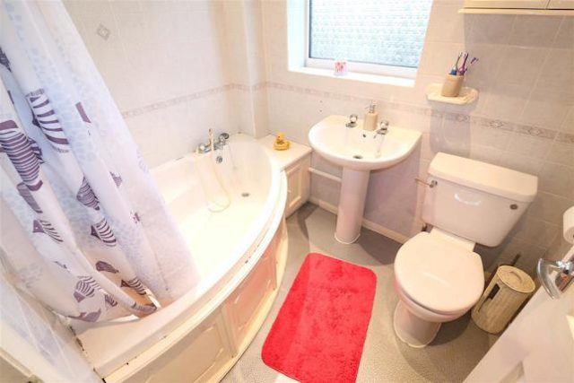  Image of 3 bedroom Semi-Detached house for sale in Fairmead Crescent Rushden NN10 at Fairmead Crescent, Rushden NN10