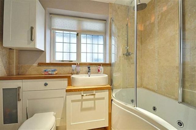  Image of 4 bedroom Detached house for sale in Glentrammon Road Orpington BR6 at Glentrammon Road, Green Street Green, Orpington BR6