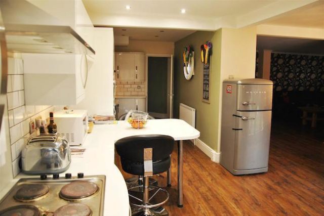  Image of 5 bedroom Property for sale in Moredon Road Swindon SN2 at Moredon Road, Swindon SN2