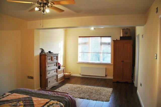  Image of 5 bedroom Property for sale in Moredon Road Swindon SN2 at Moredon Road, Swindon SN2