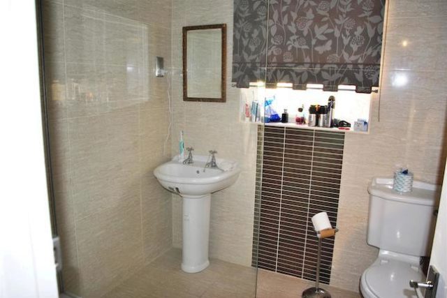  Image of 5 bedroom Property for sale in Moredon Road Swindon SN2 at Moredon Road, Swindon SN2
