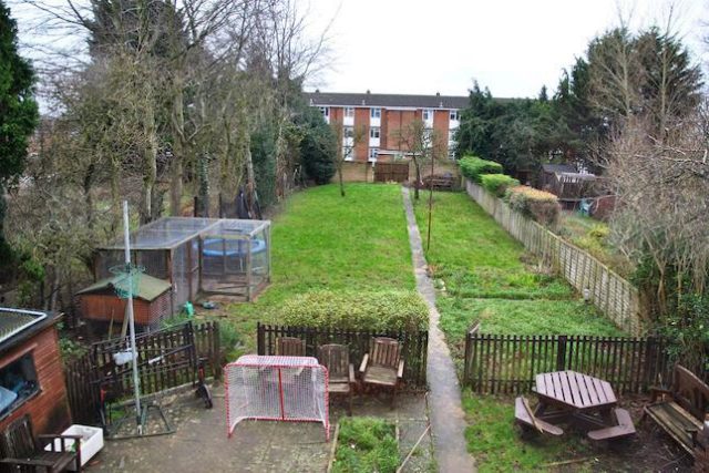  Image of 5 bedroom Property for sale in Moredon Road Swindon SN2 at Moredon Road, Swindon SN2