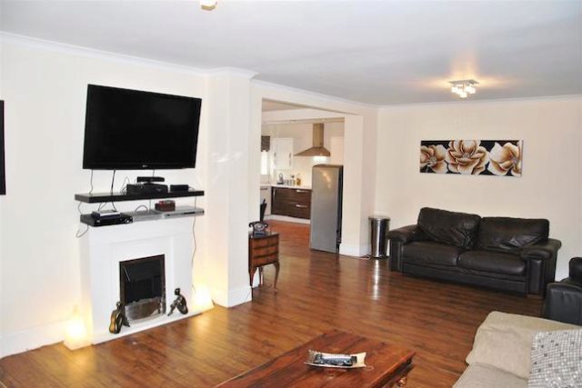  Image of 5 bedroom Property for sale in Moredon Road Swindon SN2 at Moredon Road, Swindon SN2