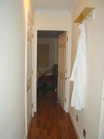  Image of Studio flat to rent in Royal Court Kings Road Reading RG1 at Royal Court, Kings Road, Reading RG1