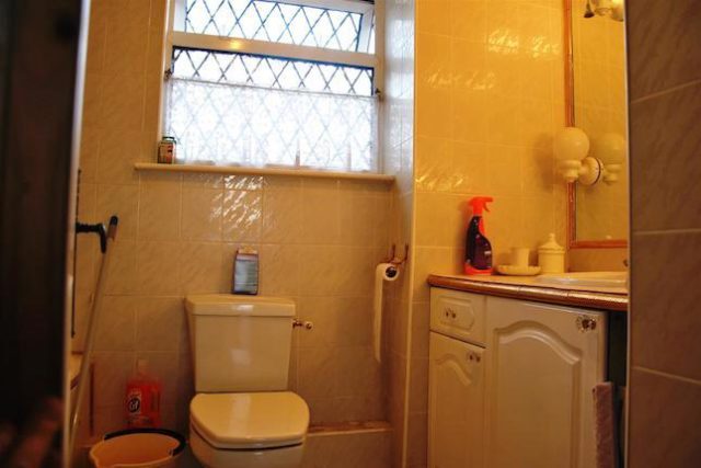  Image of 2 bedroom End of Terrace for sale in Tulip Tree Close Swindon SN2 at Tulip Tree Close, Swindon SN2